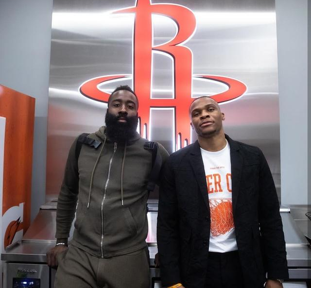 放大社媒与 放大社媒与